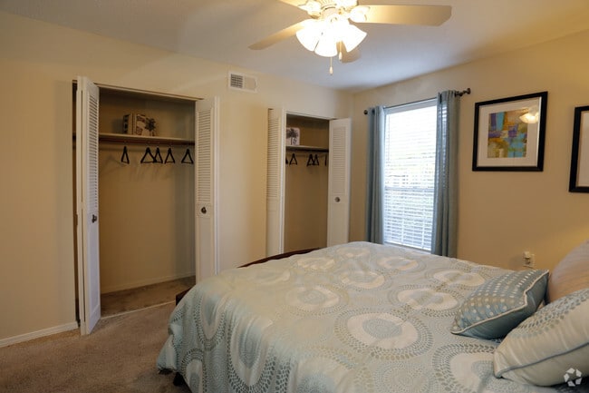 Great Closet Space