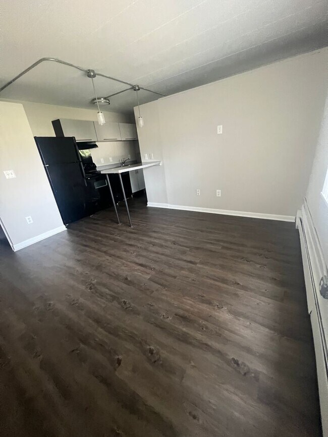 Walnut Manor Apartments Royal Oak, MI