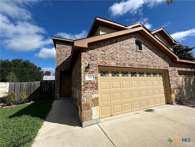 Building Photo - 201 Anne Louise Dr Rental