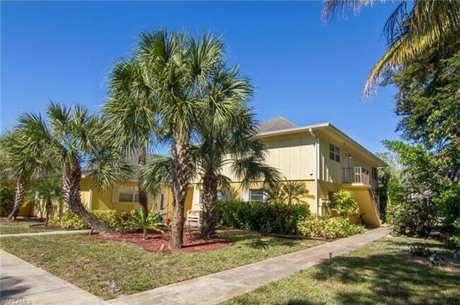 Photo - 1219 Solana Rd Unit 18