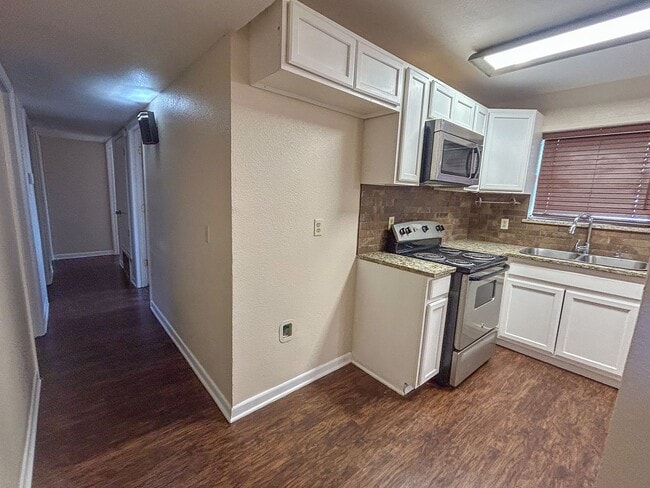 Photo - Charming Chico 4 bedroom 2 Bath