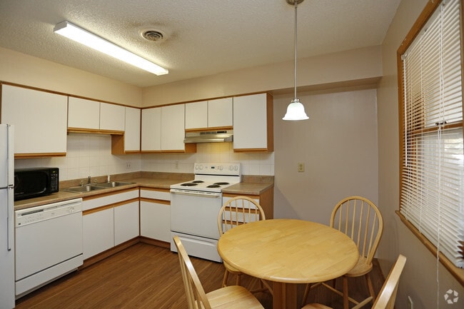 2BR, 1BA - 880SF - Kitchen - Smith Apartments @ 58 East Armory