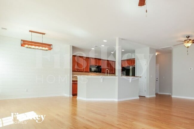 Photo - 691 Silver Moss Dr