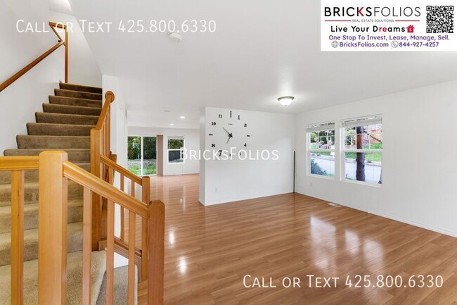 Photo - Discover Your New Home in Redmond Ridge