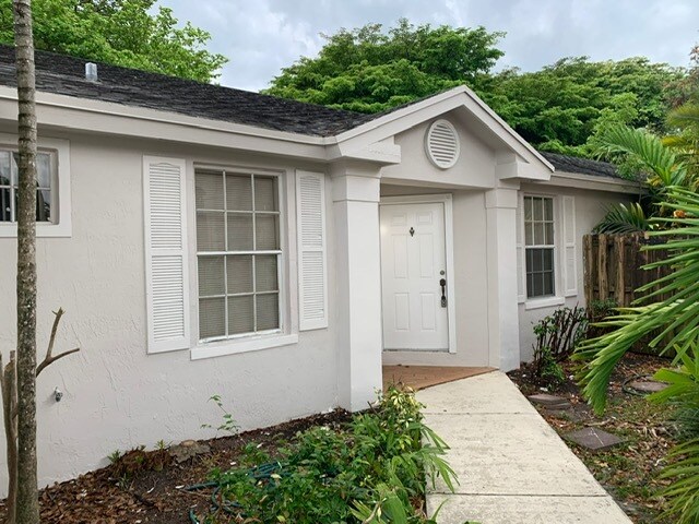 Photo - 9848 SW 117th Plz (Miami, FL)