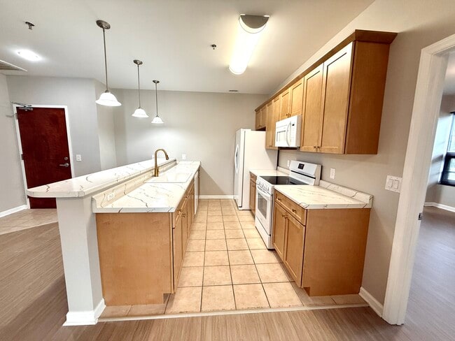 202 S Main St