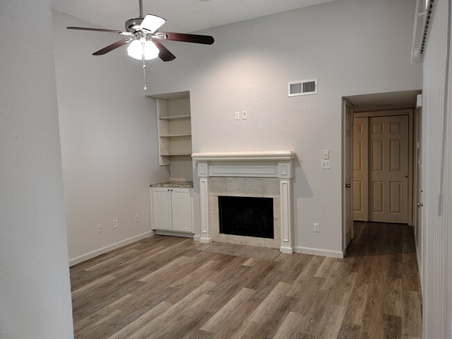Photo - 608 Bellaire Dr Unit Alameda Village 608 D