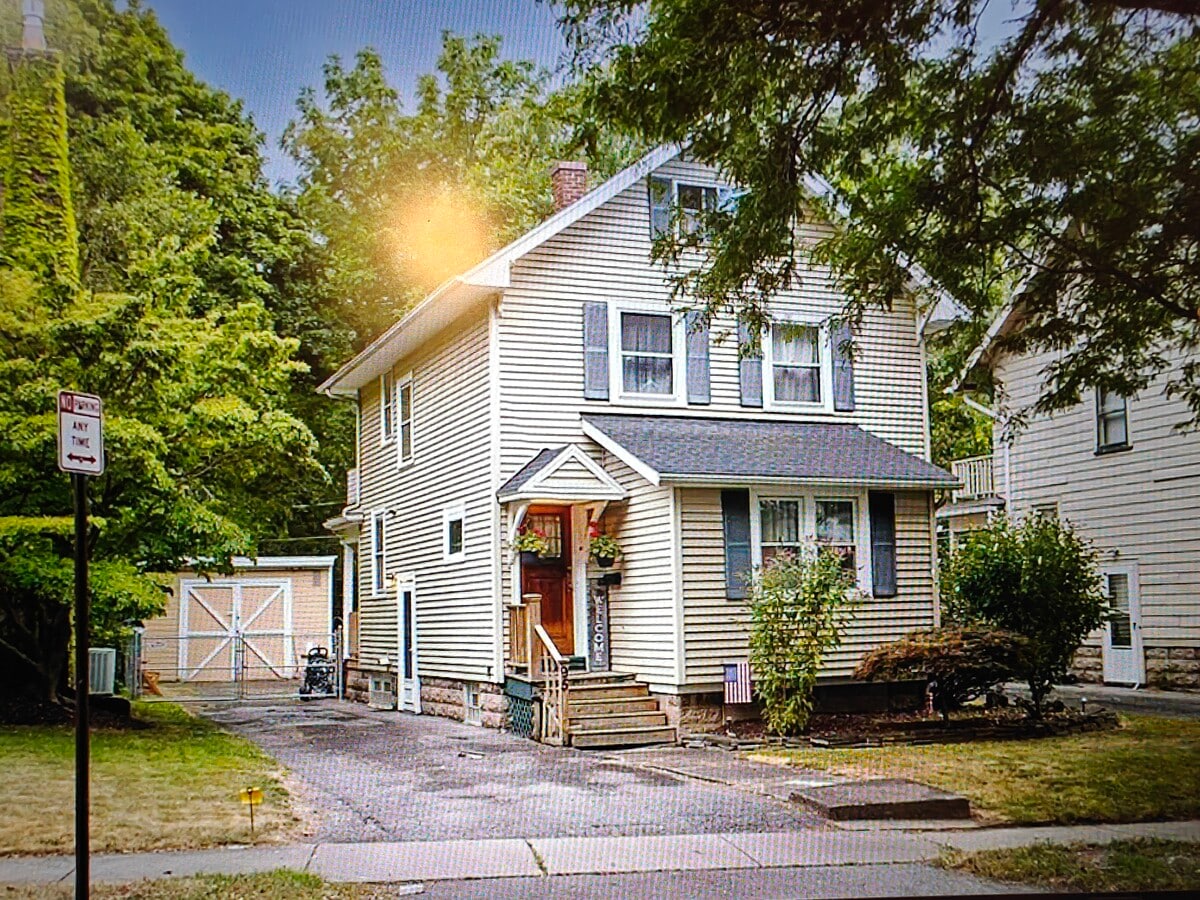 Photo - 95 Merchants Rd