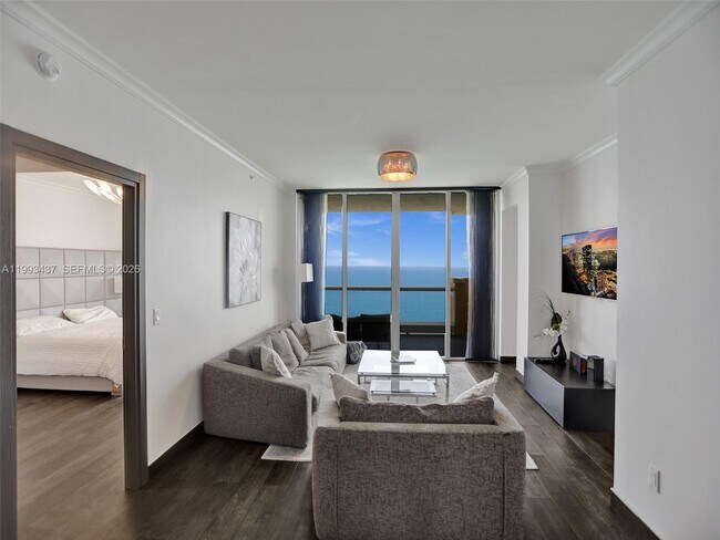 Building Photo - 17875 Collins Ave Unit 3005