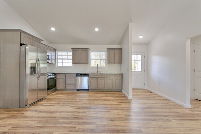 Photo - 1059 Waynoka Dr