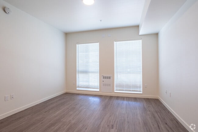 Studio - 426SF - Primary Bedroom