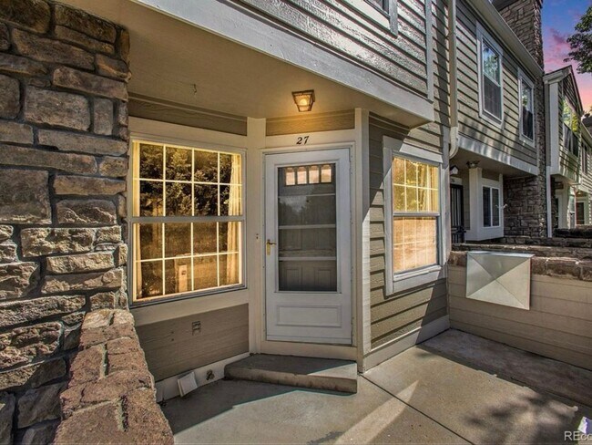 329 W Jamison Cir