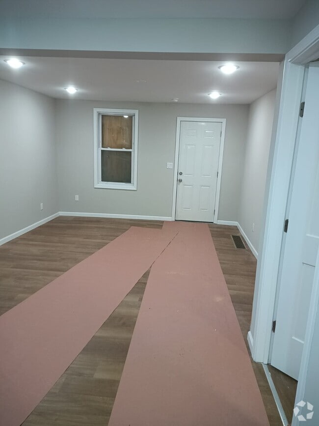 Building Photo - 1115 Dudley Ave Rental