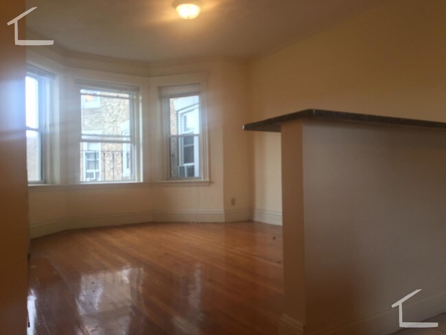 109 Queensberry St Unidad 10