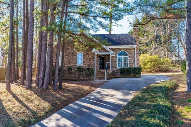 Building Photo - 2105 Quail View Trail