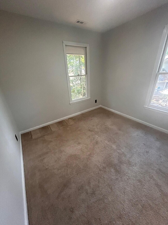 Photo - Private Room for Rent in a Shared Home! Unit 3