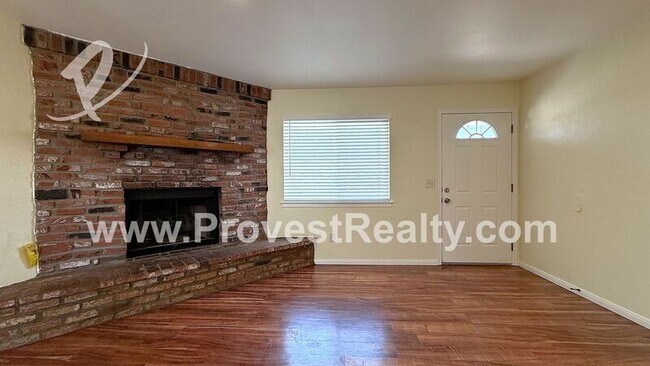 12406 Pawnee Rd