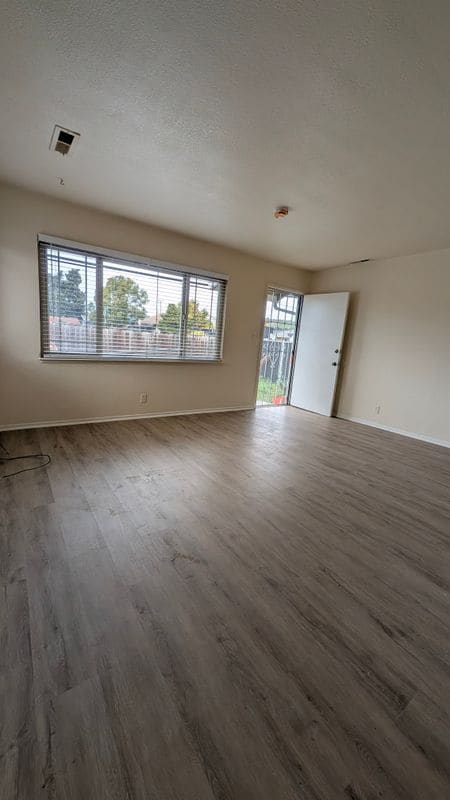 Photo - 950 Folsom Ave