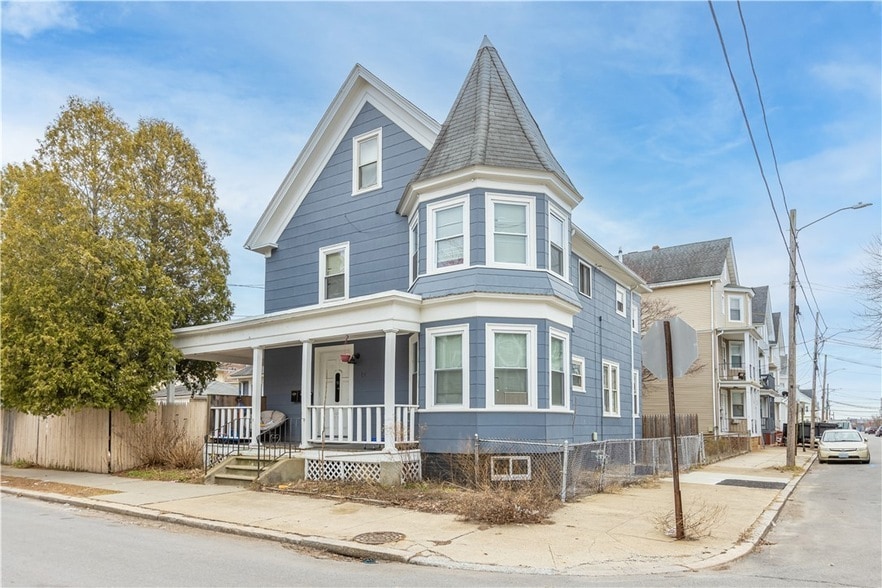 Photo - 18 Berkley St