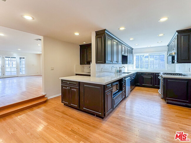 2445 22nd St