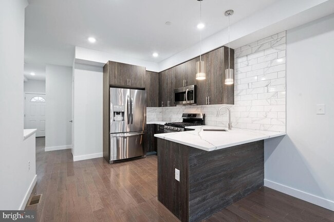 Building Photo - 2249 N Franklin St