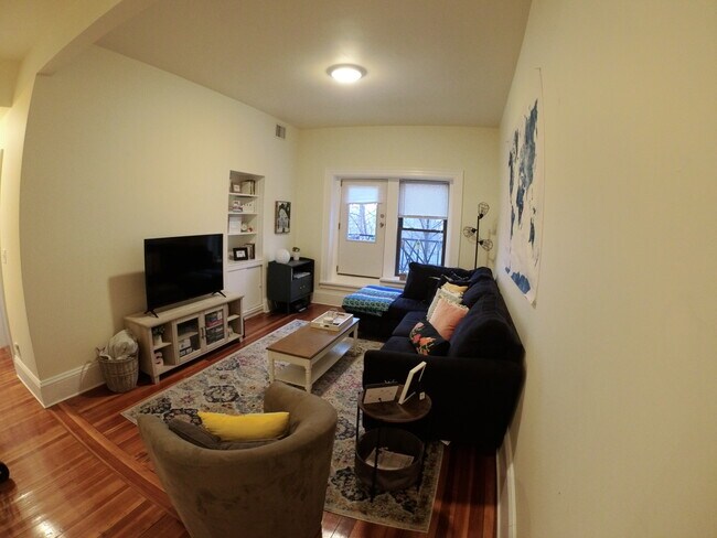 Photo - 1476 Beacon St