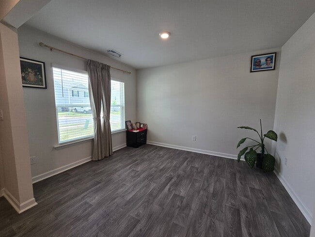 Photo - New Listing!!!