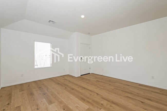 Photo - 4008 Becky Ln