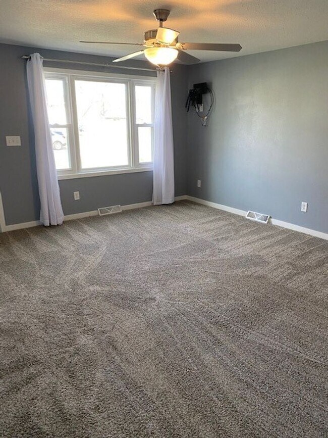 Photo - 3 Bedrooms, 1 Bathroom Single Family Home in Brainerd, MN w/garage