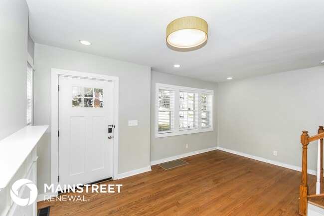 Photo - 2418 Inga St