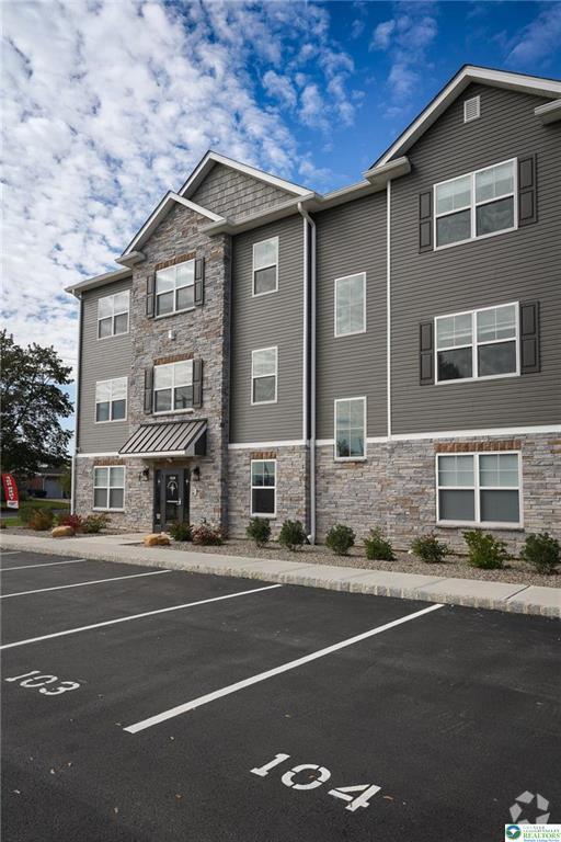 Building Photo - 1210 Eaton Ave Unit 202 Rental