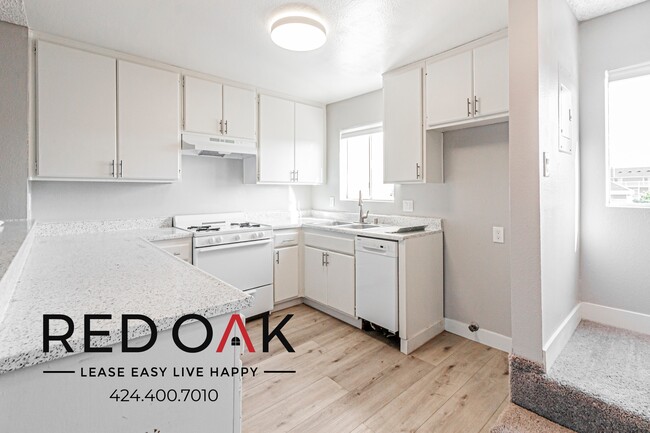 Photo - 3718 E Fountain St Unidad 110