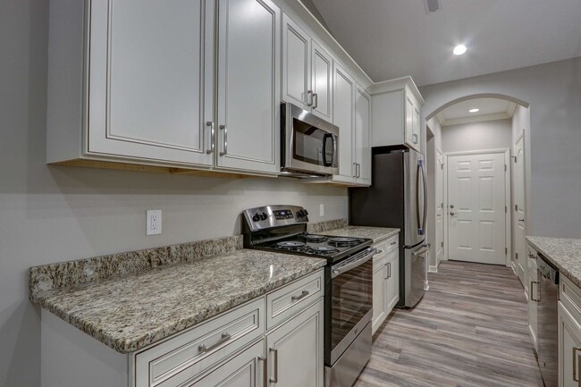 Pointe West Luxury Apartments