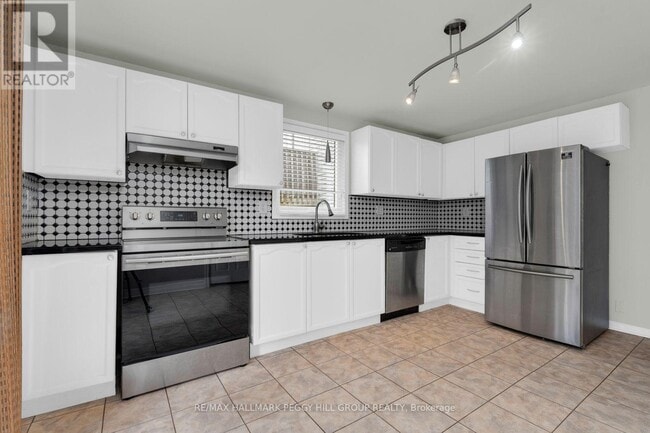Photo - 27 Finlay Rd