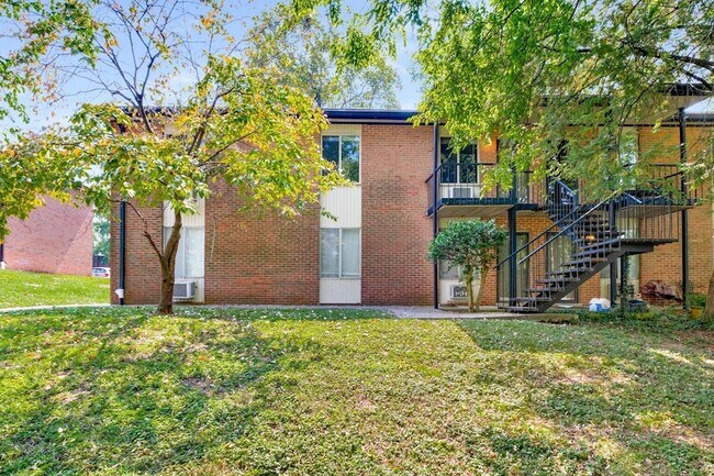 Photo - 2601 Hillsboro Pike Unit O8