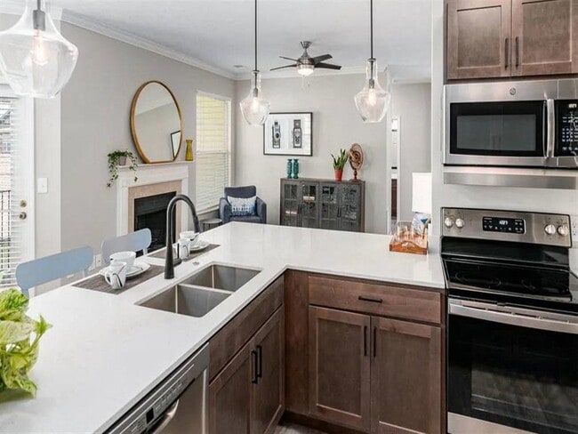 Photo - Elevate on Main