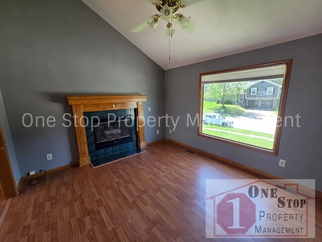 Photo - Charming Split Level 3 Bedroom Home in Kansas City!