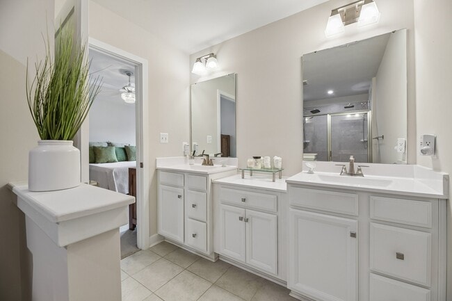 Photo - 11310 Meridian Hill Way
