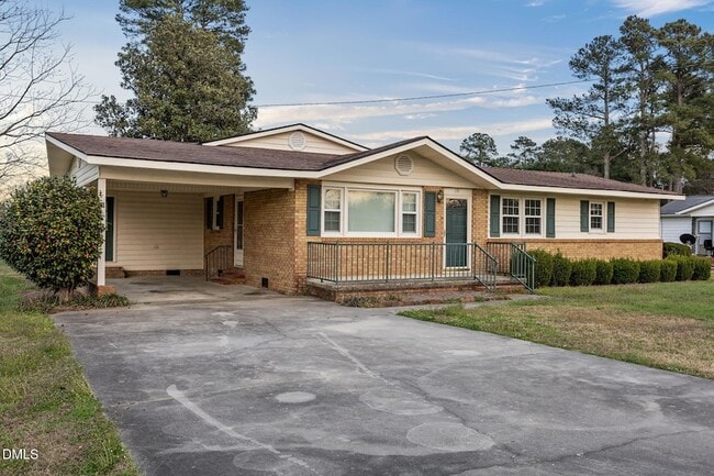 Photo - 131 Fairview Village Rd