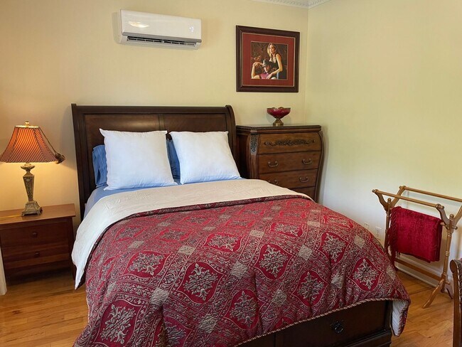 Photo - 174 Schools Dr