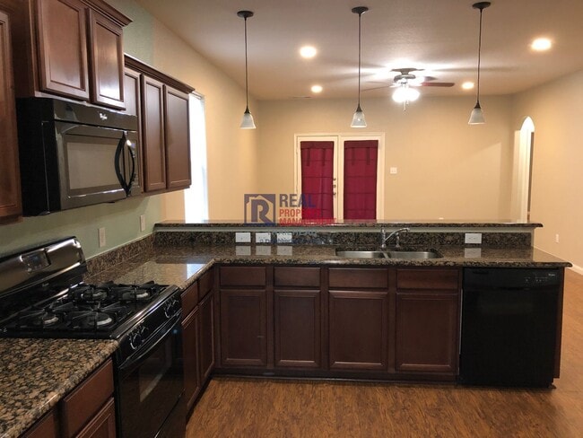 Photo - 1116 Flatwater Trail