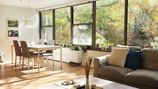 Photo - 360 W Wellington Ave