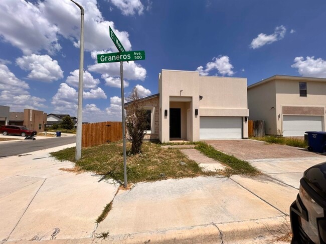 Building Photo - 401 Graneros Ave