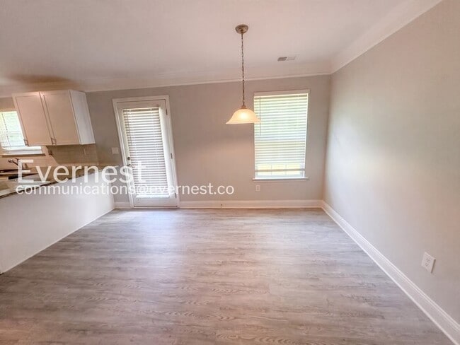 Photo - 3 Bed/2.5 Bath Home with Garage / Pet-Friendly / Coming Soon!