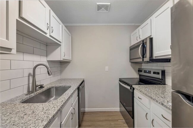 Photo - 43Hundred at Batavia