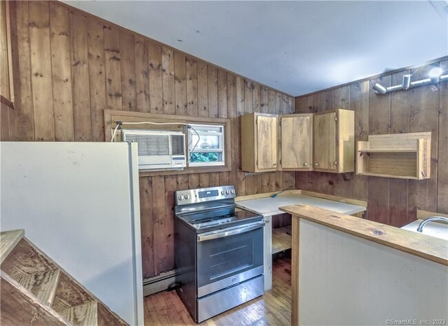 Photo - 38 Hawleyville Rd