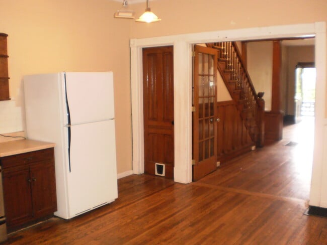 Photo - 936 W 3rd St Unit 936 West Third Street