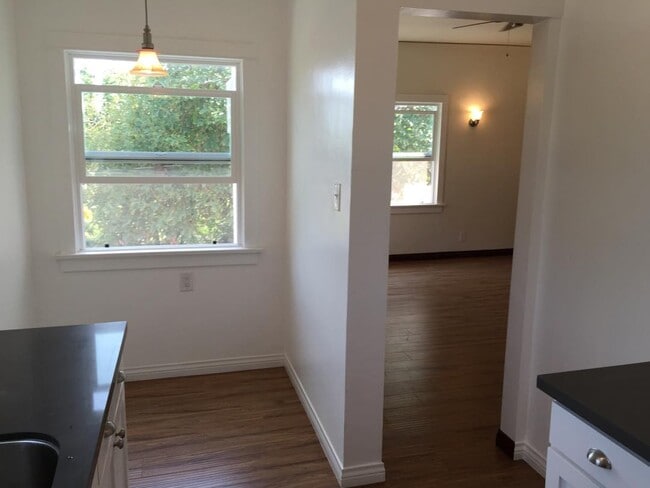 Photo - 1601 N Harvard Blvd Unidad 1603