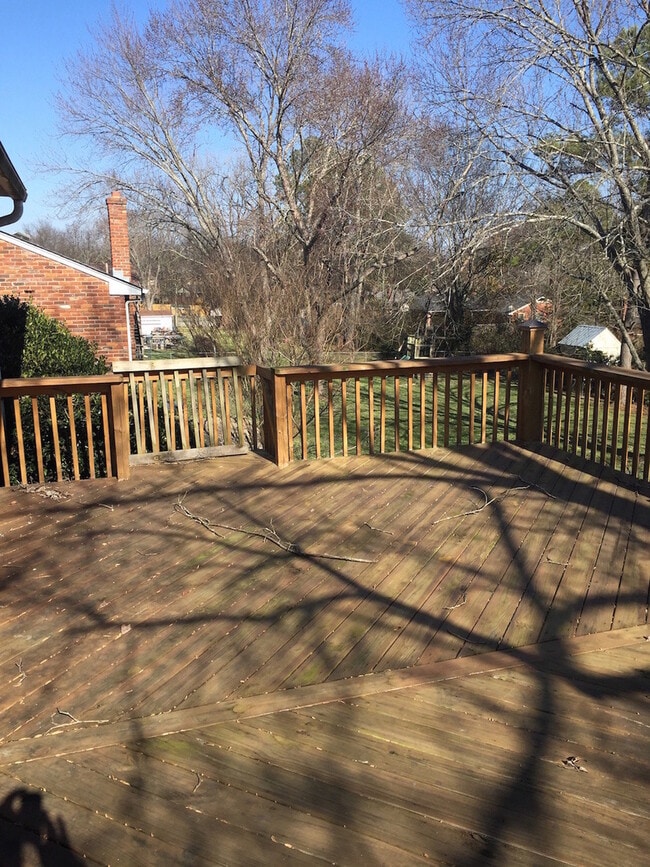 Photo - 924 Neuhoff Ln