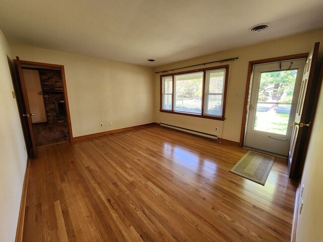 Photo - 6339 Tammy Ln